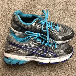 ASICS GT-1000 sneakers